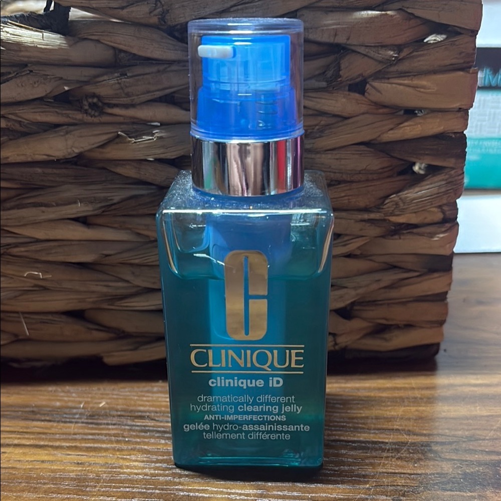 Clinique Blue Moisturizer for Ultimate Hydration